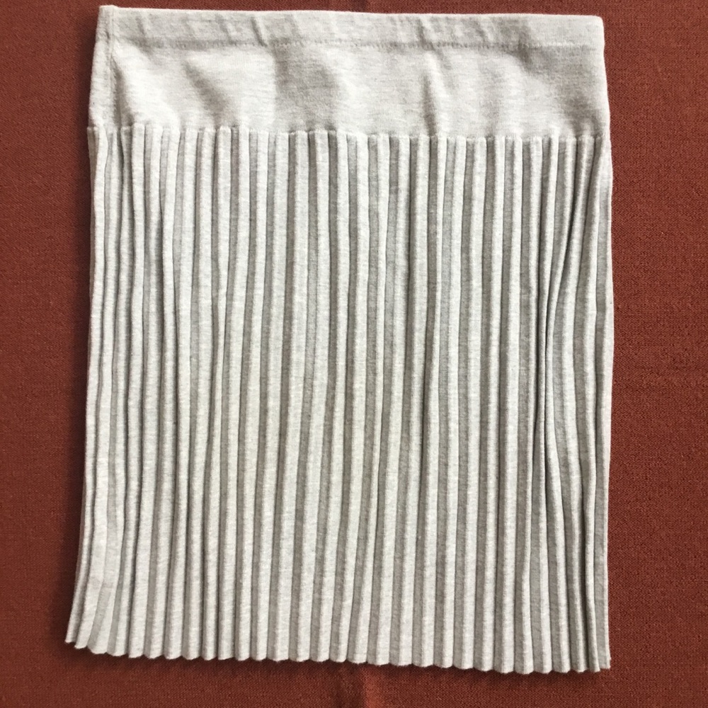 THEORY Gray Pleated Skirt Ronisa Small